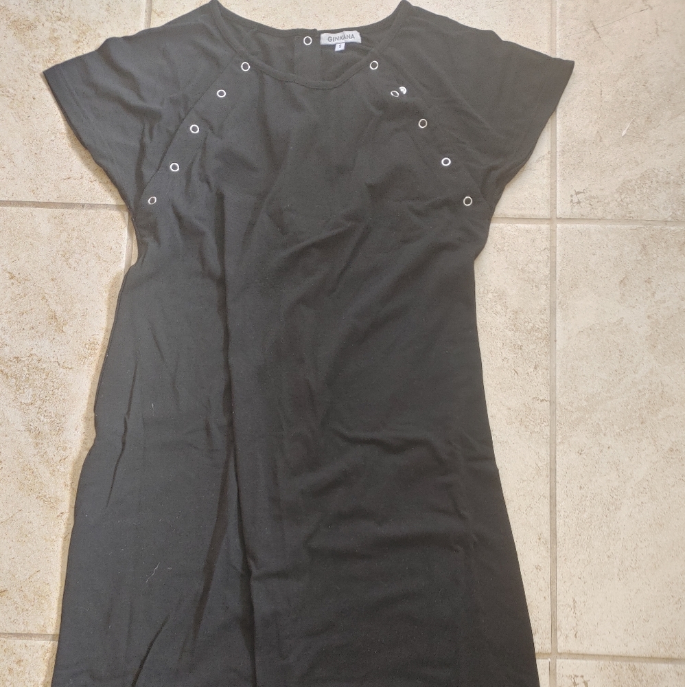 Hospital gown delivery and nursing